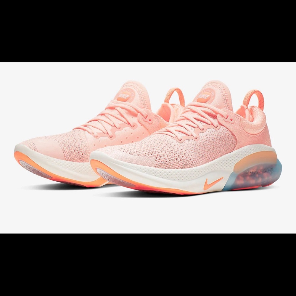 Nike Joyride Run Flyknit - Sunset Tint. Size 8.